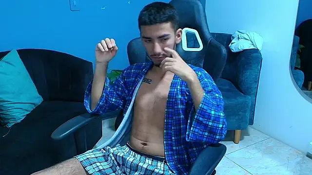 Snapshot of Noah-JONES chatting on 03/01/26, 03:39 Noah-JONES online show from 03/01/26, 03:39