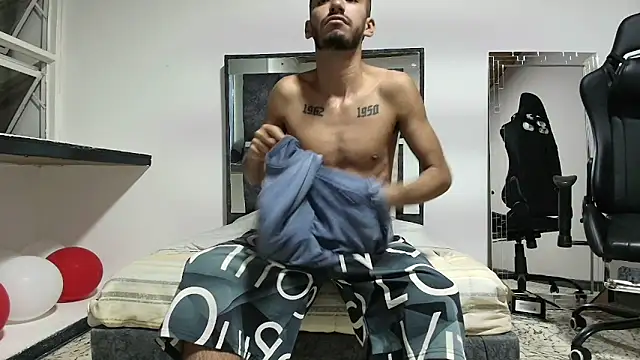 Snapshot of Noah-JONES chatting on 02/18/26, 03:48 Noah-JONES online show from 02/18/26, 03:48