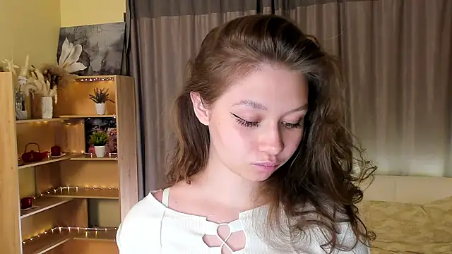 Snapshot of HolliBillig chatting on 04/07/26, 07:04 HolliBillig online show from 04/07/26, 07:04