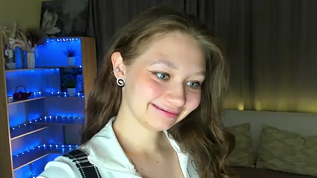 Snapshot of HolliBillig chatting on 03/29/26, 07:04 HolliBillig online show from 03/29/26, 07:04