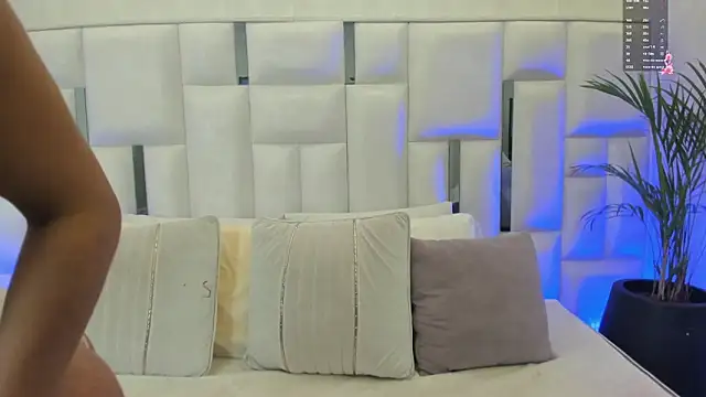 Nylaharris online show from 03/27/26, 04:32