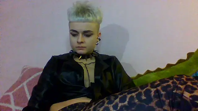 Snapshot of AlisaDear257 chatting on 02/27/26, 08:52 AlisaDear257 online show from 02/27/26, 08:52