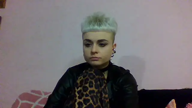 Snapshot of AlisaDear257 chatting on 03/01/26, 12:05 AlisaDear257 online show from 03/01/26, 12:05