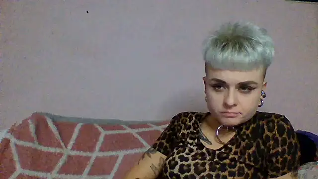 Snapshot of AlisaDear257 chatting on 02/15/26, 07:13 AlisaDear257 online show from 02/15/26, 07:13