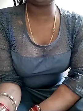 Snapshot of ankita077 chatting on 02/16/26, 01:10 ankita077 online show from 02/16/26, 01:10