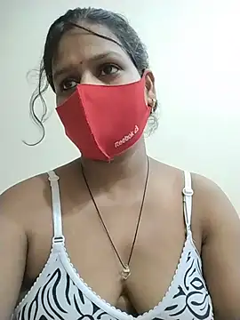 Snapshot of ankita077 chatting on 07/05/26, 11:33 ankita077 online show from 07/05/26, 11:33