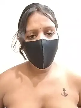 ankita077 online show from 04/28/26, 11:31