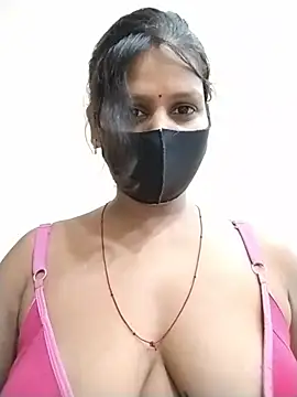 Snapshot of ankita077 chatting on 06/25/26, 01:05 ankita077 online show from 06/25/26, 01:05