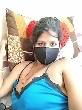 Snapshot of ankita077 chatting on 06/21/26, 01:00 ankita077 online show from 06/21/26, 01:00