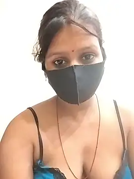 Snapshot of ankita077 chatting on 06/24/26, 11:42 ankita077 online show from 06/24/26, 11:42