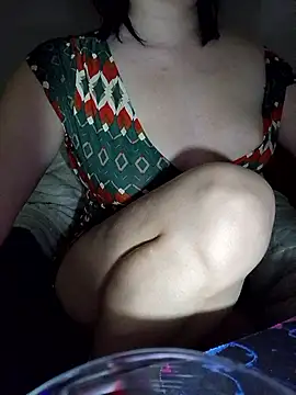 Snapshot of HornyCumBitch chatting on 02/28/26, 05:45 HornyCumBitch online show from 02/28/26, 05:45