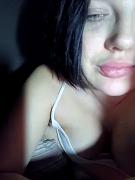 Snapshot of HornyCumBitch chatting on 02/11/26, 01:38 HornyCumBitch online show from 02/11/26, 01:38