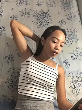 Snapshot of Asianpinay_Skinny1818 chatting on 06/02/26, 10:15 Asianpinay Skinny1818 online show from 06/02/26, 10:15