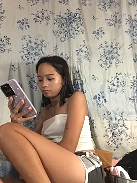 Snapshot of Asianpinay_Skinny1818 chatting on 07/13/26, 11:31 Asianpinay Skinny1818 online show from 07/13/26, 11:31