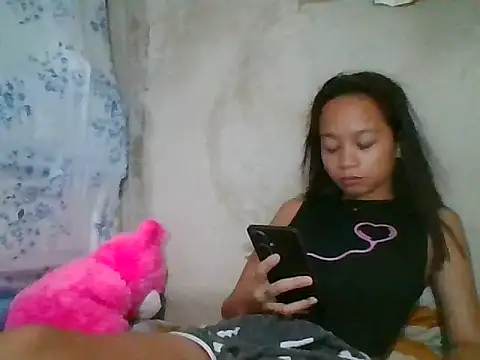 Snapshot of Asianpinay_Skinny1818 chatting on 05/16/26, 09:52 Asianpinay Skinny1818 online show from 05/16/26, 09:52