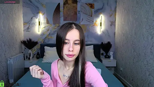 kristi kitss online show from 04/02/26, 08:54