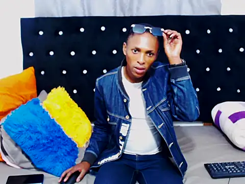 NtandoXx online show from 04/07/26, 04:31