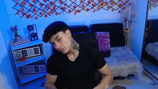 IanWest  online show from 04/29/26, 12:09
