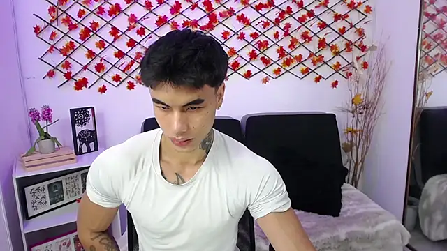 Snapshot of IanWest_ chatting on 02/25/26, 12:16 IanWest online show from 02/25/26, 12:16