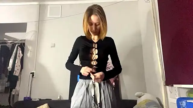 Sweety Burger online show from 02/11/26, 04:18