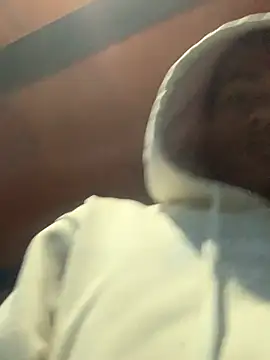 Snapshot of mondacuo3000 chatting on 02/17/26, 02:58 mondacuo3000 online show from 02/17/26, 02:58