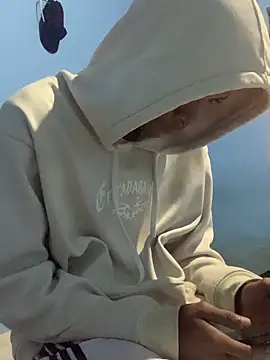 Snapshot of mondacuo3000 chatting on 02/14/26, 03:23 mondacuo3000 online show from 02/14/26, 03:23