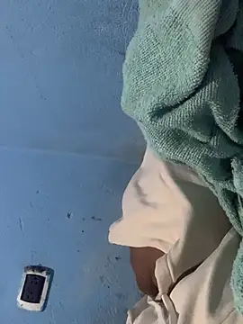 Snapshot of mondacuo3000 chatting on 02/13/26, 03:12 mondacuo3000 online show from 02/13/26, 03:12