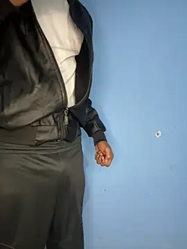 Snapshot of mondacuo3000 chatting on 02/25/26, 06:46 mondacuo3000 online show from 02/25/26, 06:46