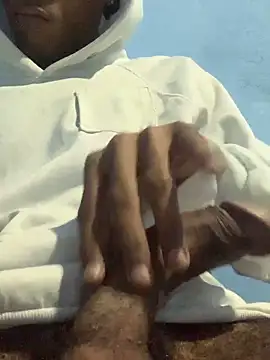 Snapshot of mondacuo3000 chatting on 02/10/26, 12:37 mondacuo3000 online show from 02/10/26, 12:37