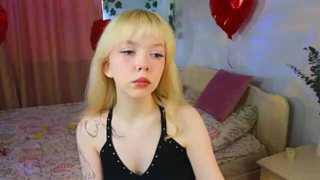 Rochelle kitty online show from 03/20/26, 01:23