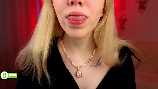 Rochelle kitty online show from 03/29/26, 03:35