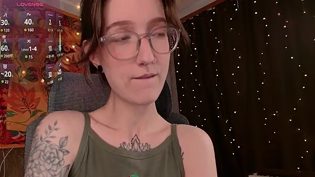 lolami  online show from 06/12/26, 07:50