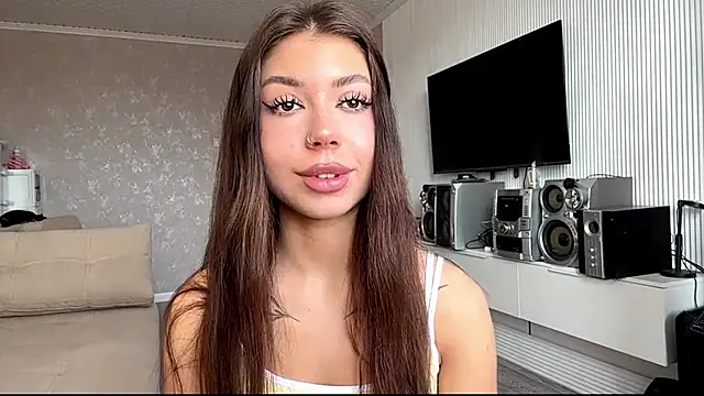 You Club Winx online show from 04/12/26, 07:22