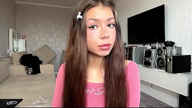 You Club Winx online show from 04/04/26, 07:04