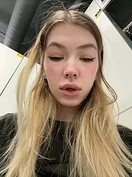 Snapshot of Mia_Star69 chatting on 02/13/26, 03:01 Mia Star69 online show from 02/13/26, 03:01