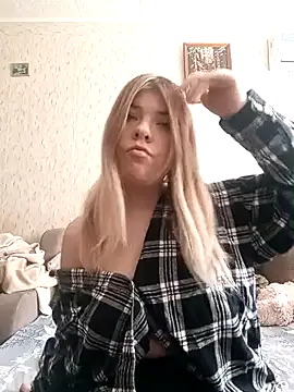 Snapshot of EvaTallor chatting on 02/24/26, 07:20 EvaTallor online show from 02/24/26, 07:20