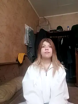 Snapshot of EvaTallor chatting on 02/12/26, 05:18 EvaTallor online show from 02/12/26, 05:18