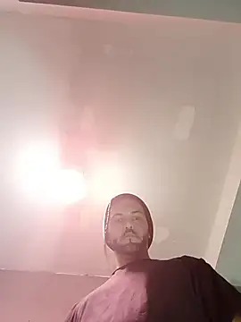 Snapshot of RodrigoAlencar chatting on 02/17/26, 02:25 RodrigoAlencar online show from 02/17/26, 02:25