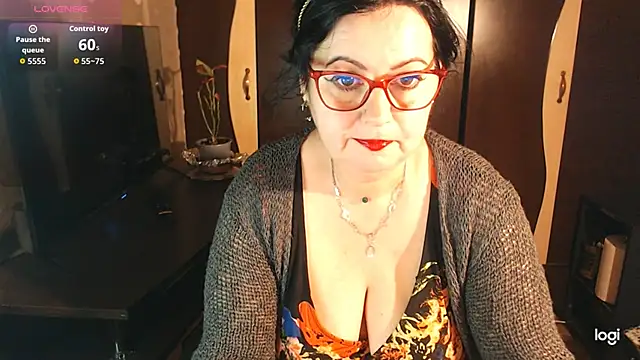 exiMIlf online show from 02/11/26, 05:13