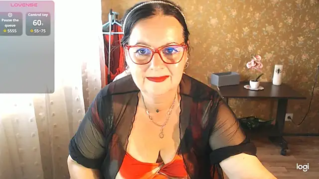 Snapshot of exiMIlf chatting on 07/12/26, 01:12 exiMIlf online show from 07/12/26, 01:12