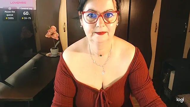 exiMIlf online show from 04/13/26, 10:41