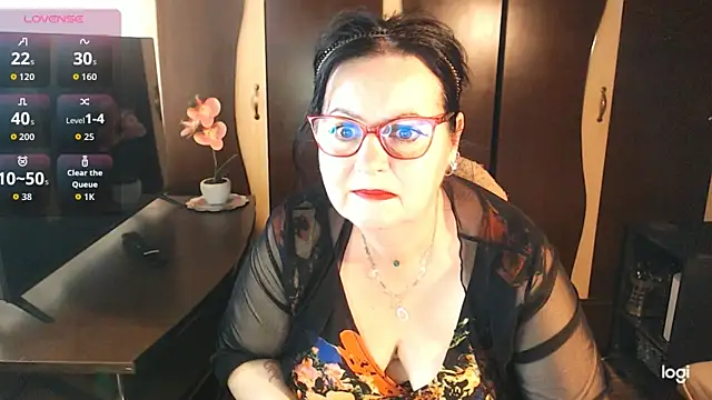 exiMIlf online show from 05/30/26, 10:21
