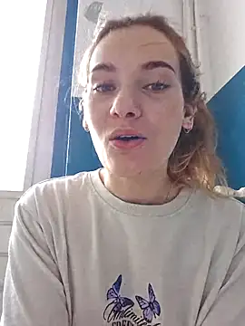 sweetsophie69 online show from 04/10/26, 10:11