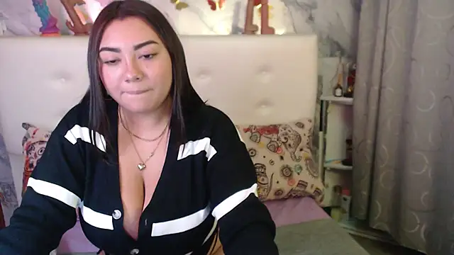 Nicolelewllss online show from 03/02/26, 10:11