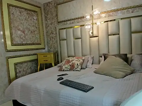 Snapshot of Veronica_hottie chatting on 02/26/26, 01:33 Veronica hottie online show from 02/26/26, 01:33