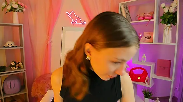 ElliFrankenweenie online show from 03/03/26, 09:27