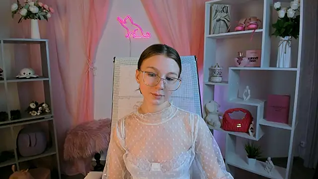 ElliFrankenweenie online show from 03/07/26, 06:20