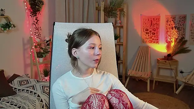 ElliFrankenweenie online show from 04/11/26, 07:45