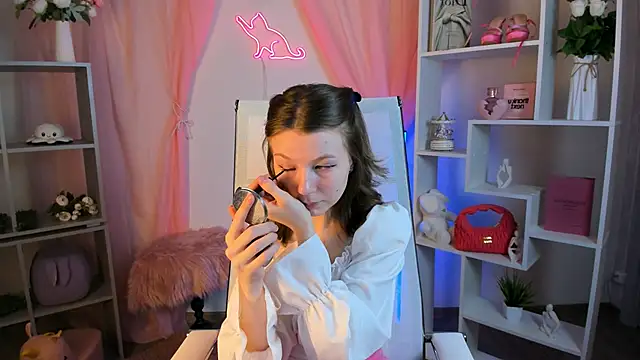 ElliFrankenweenie online show from 03/09/26, 09:24