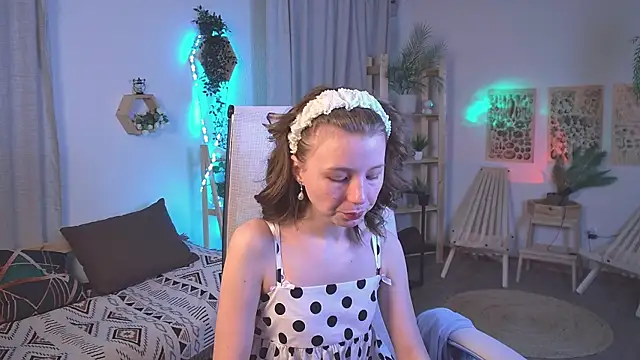 ElliFrankenweenie online show from 04/08/26, 06:26